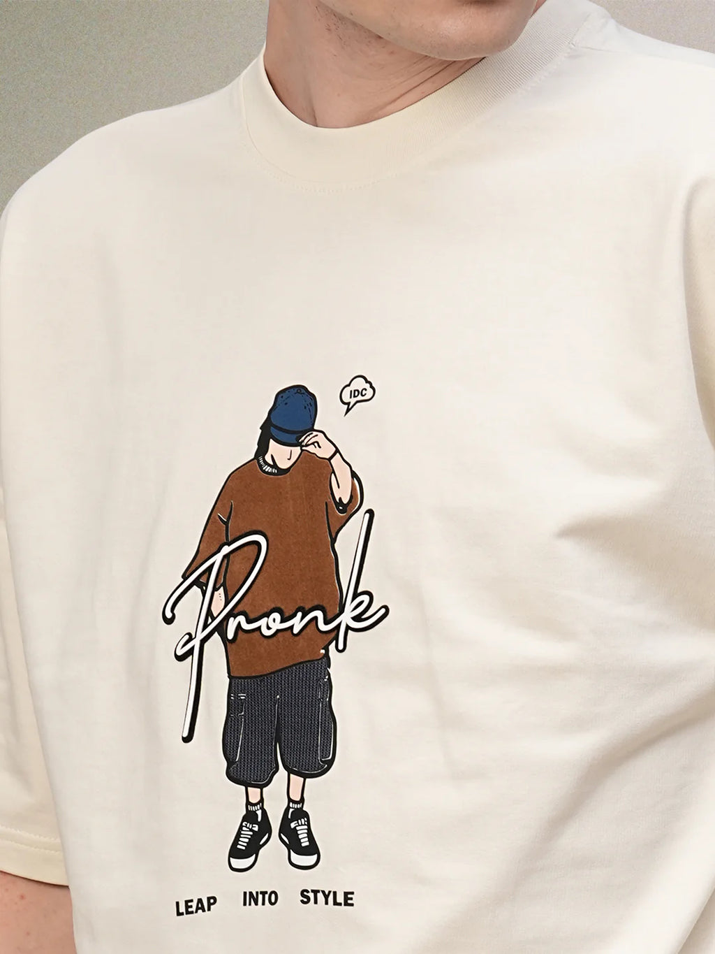 CRIMSON STRAWHAT Men Printed Oversized T-Shirt
